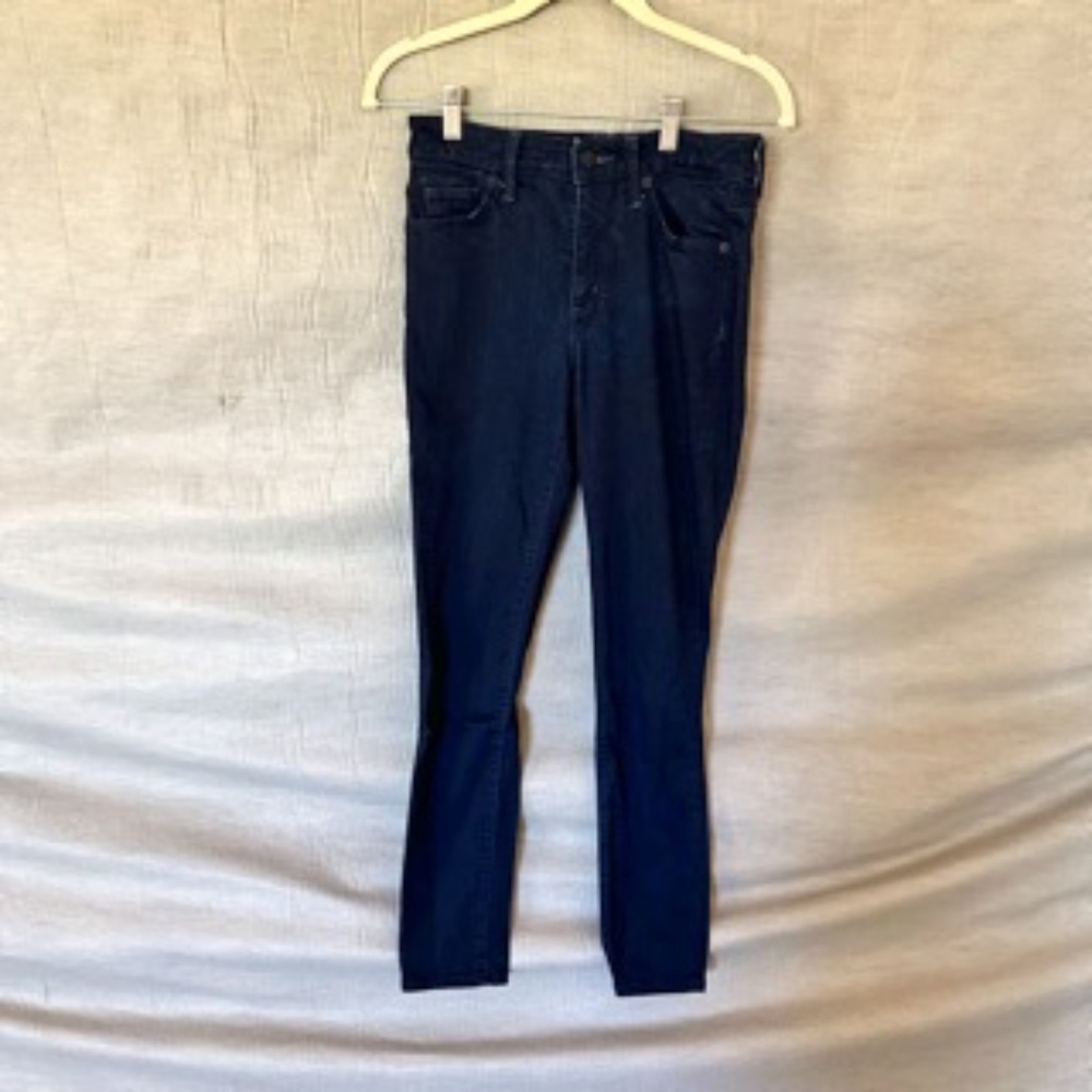 Universal Thread High Rise Jean sz 4